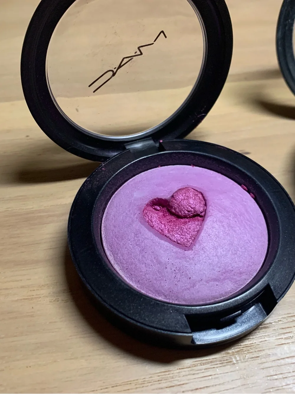 MAC Cosmetics Heart Blush Trio - SAKURA, MISS BEHAVE & GIGGLY